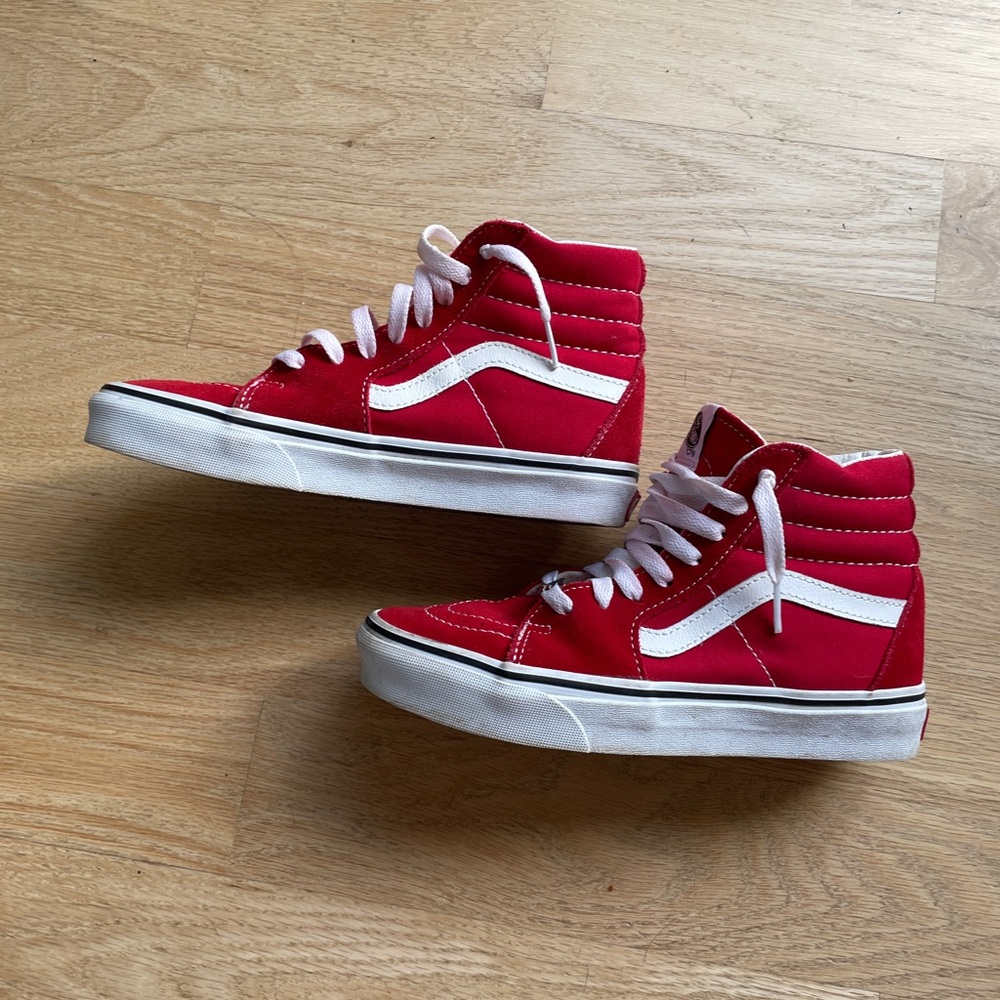 VANS - hRed High-Top Canvas Sneakers with White Stripe. Men’s 4.5/ women’s 6